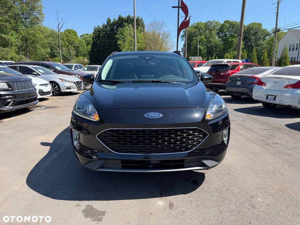 Ford Escape 2.0 EcoBoost AWD Titanium - 2