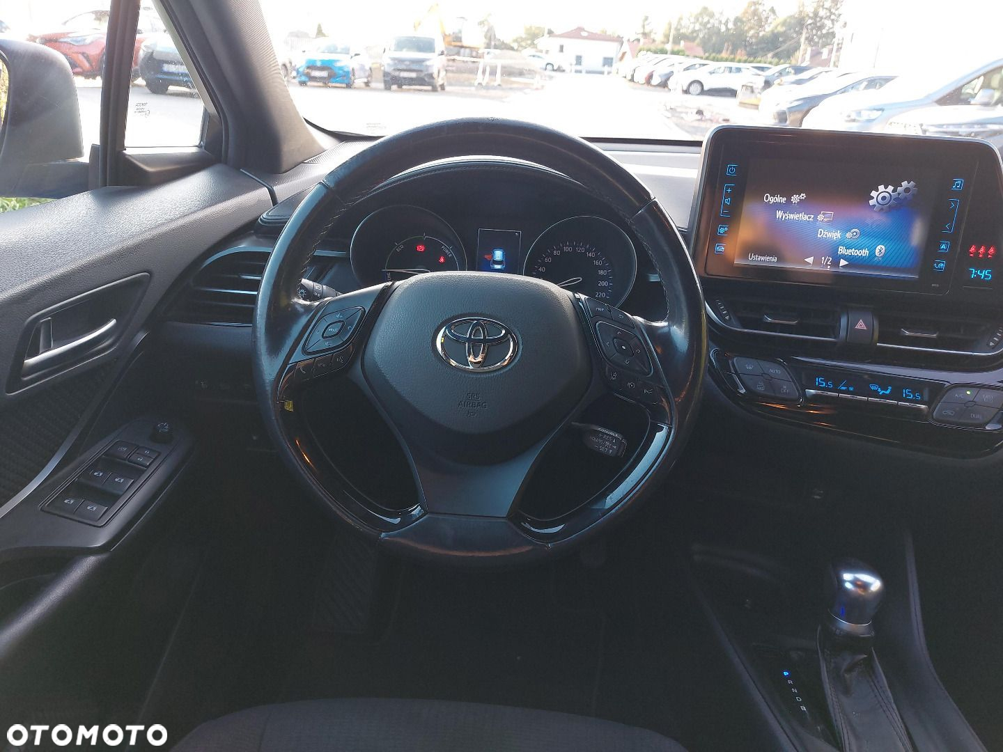 Toyota C-HR - 11