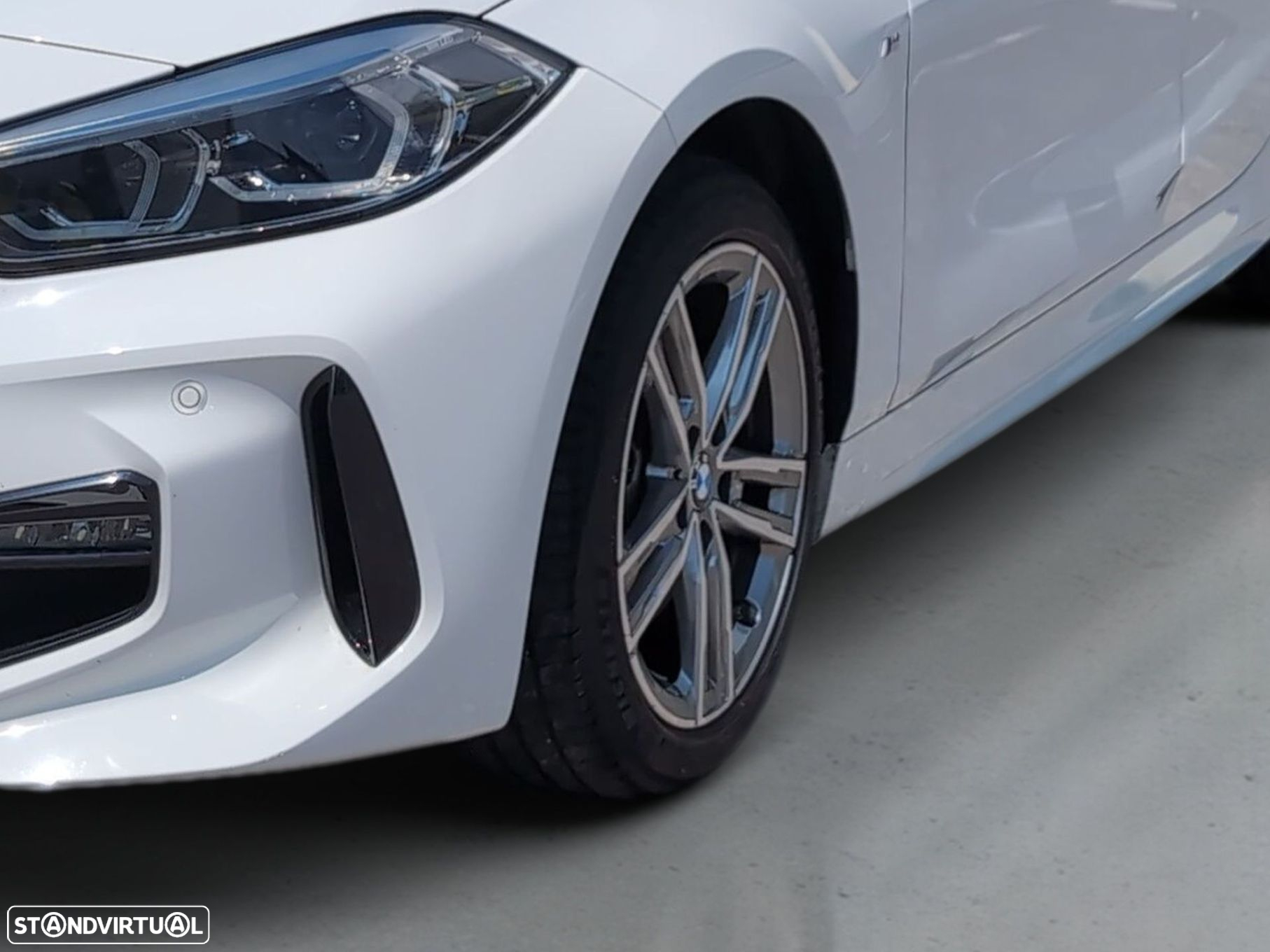 BMW 116 d Pack Desportivo M Auto - 4