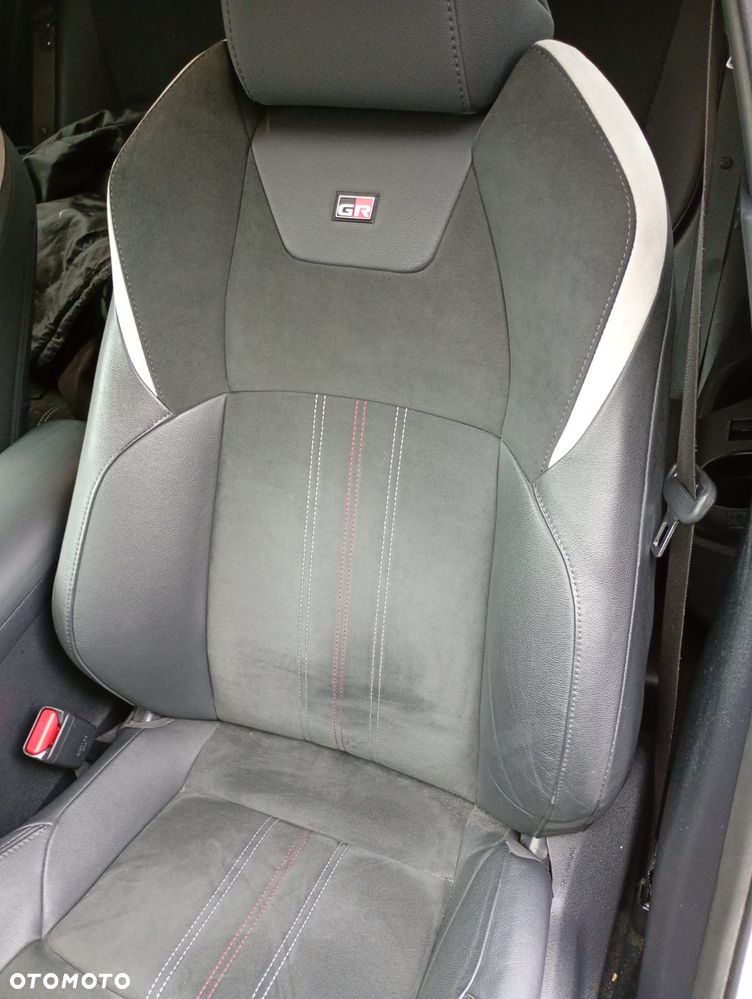 Toyota C-HR 2.0 Hybrid GR Sport - 15