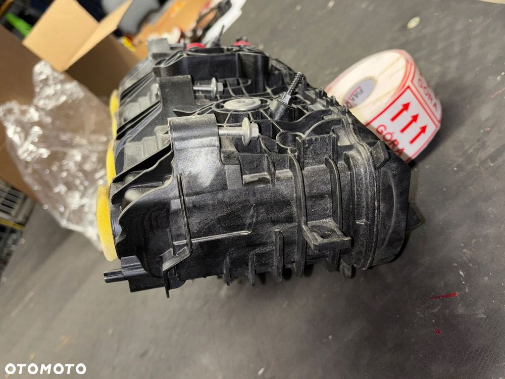 VOLVO V90 S90 XC90 V60 S60 XC60 XC40 KOLEKTOR SSĄCY 31493366, 32257847 - 4