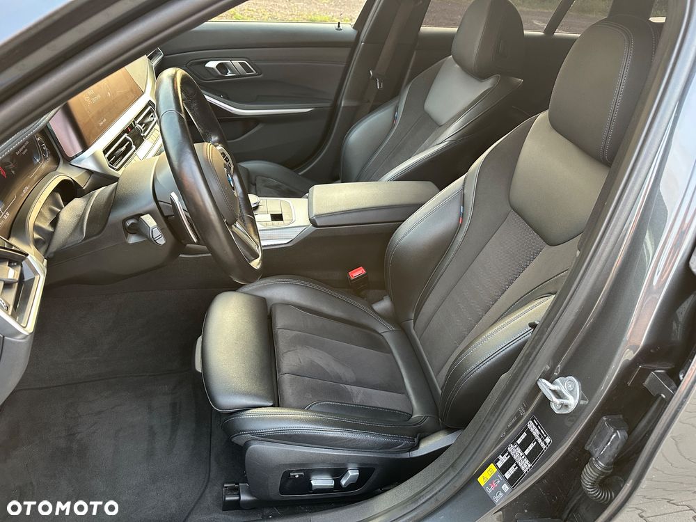 BMW Seria 3 330e xDrive M Sport sport - 10
