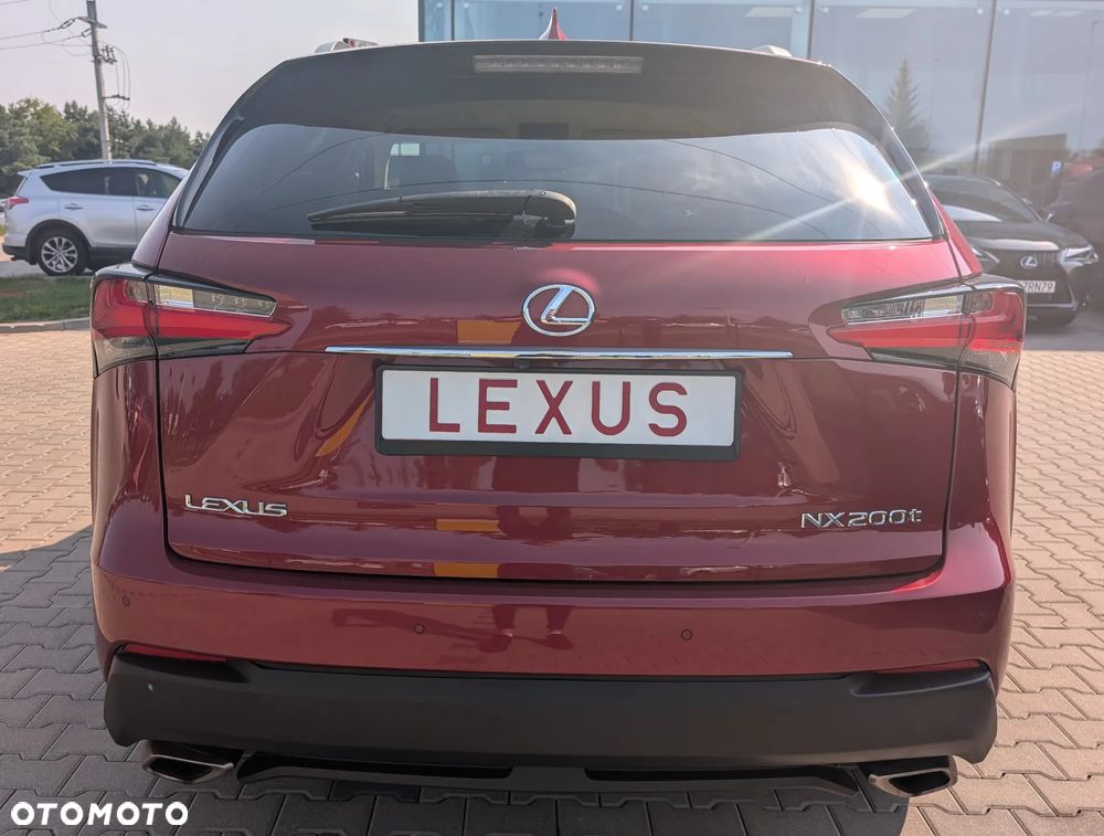 Lexus NX 200t AWD Luxury Line - 36