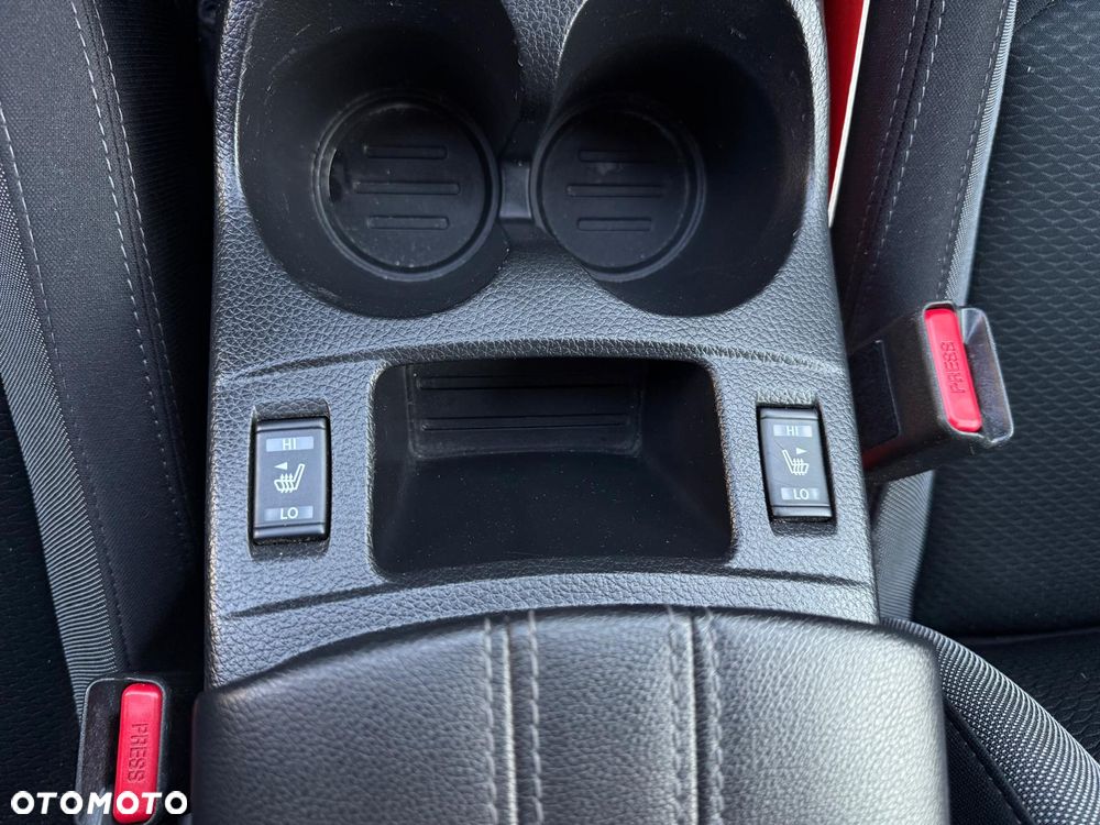 Nissan Qashqai 1.7 dCi Xtronic ALL-MODE 4x4i TEKNA - 32