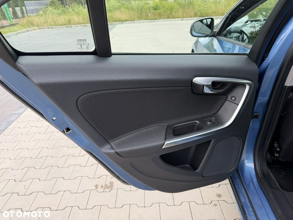 Volvo S60 D4 Kinetic - 26