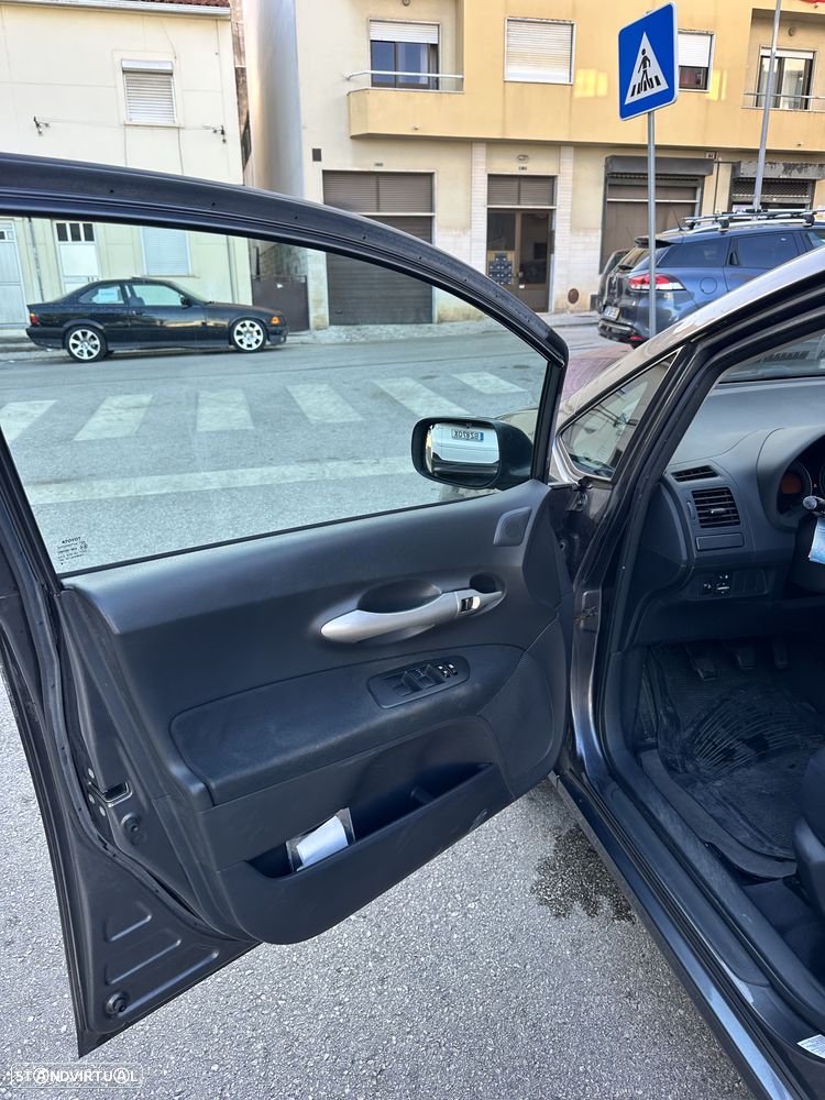 Toyota Auris 1.4 VVT-i Luna - 17