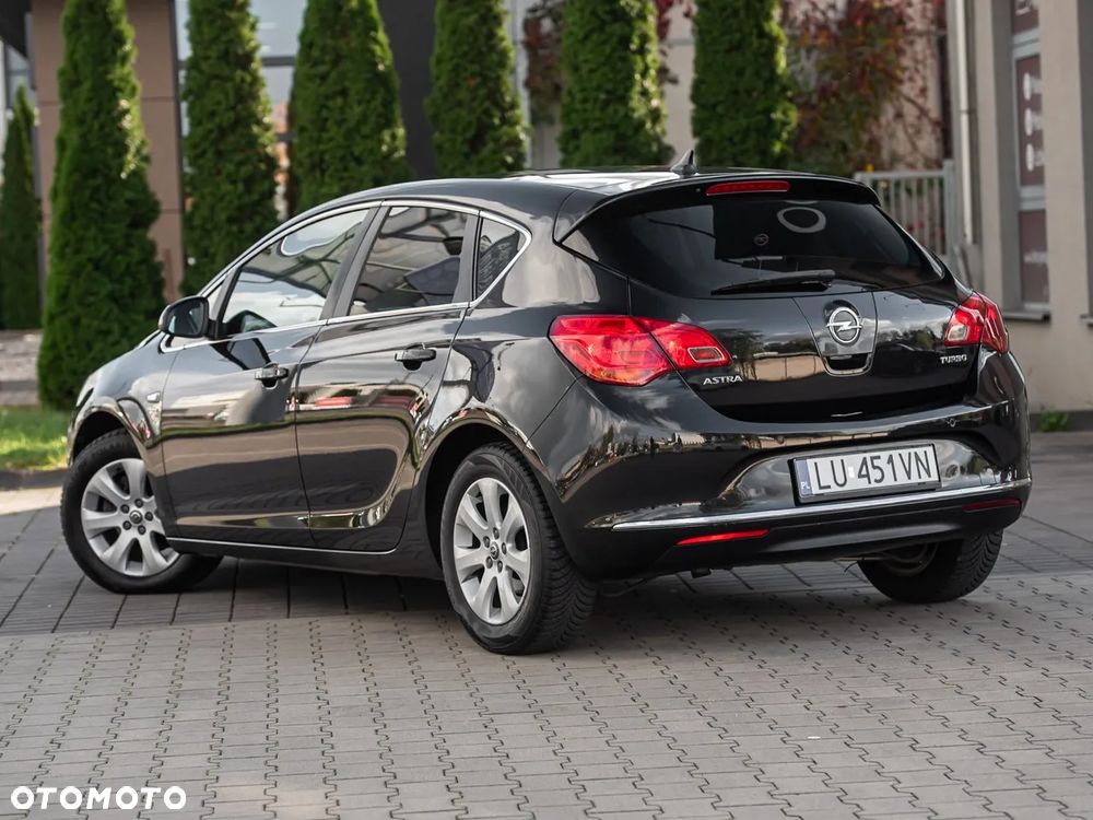 Opel Astra 1.4 T Cosmo S&S - 4