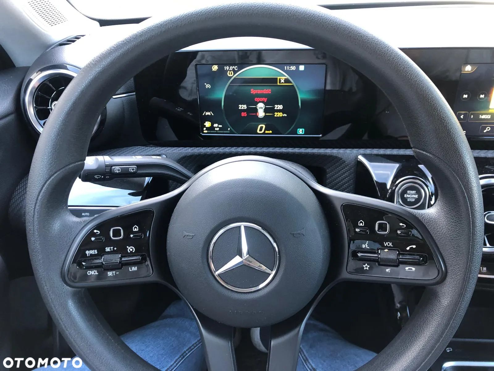 Mercedes-Benz CLA - 1