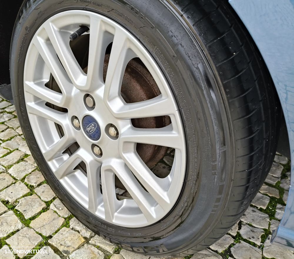 Ford Tourneo Courier 1.0 EcoBoost Titanium - 5