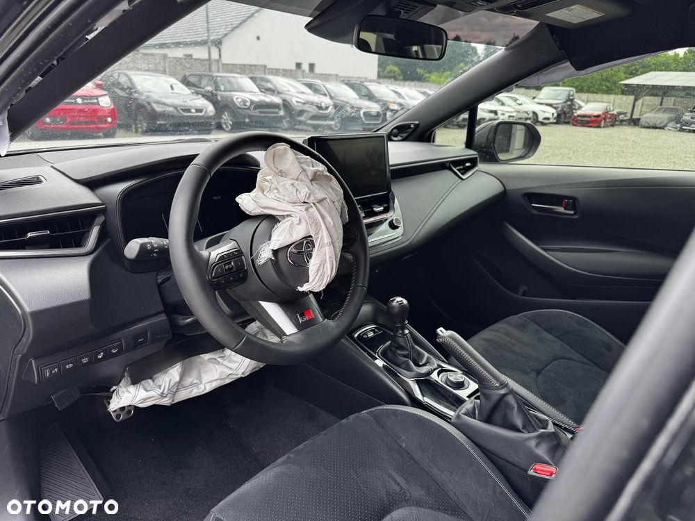 Toyota GR Corolla - 25