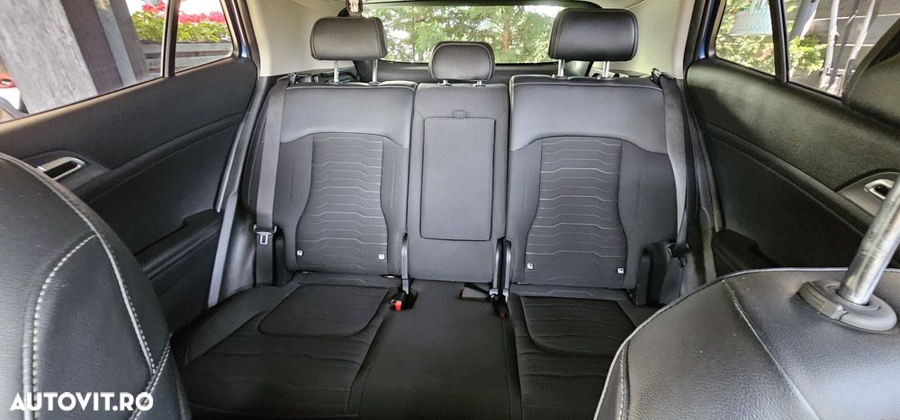 Kia Sportage 1.6 T-GDI HEV 6AT 4x2 Style - 9