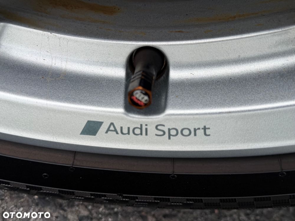 Audi A4 Avant 40 TDI S tronic S line - 12