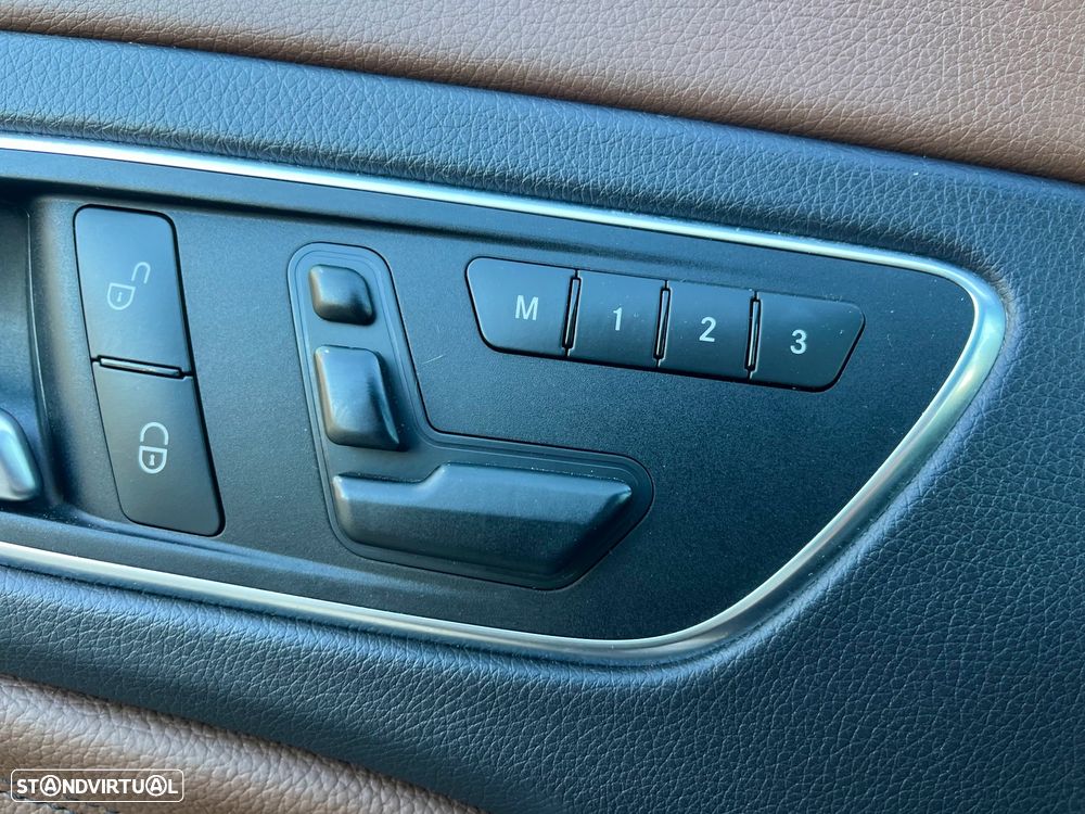 Mercedes-Benz CLA 45 AMG 4Matic 7G-DCT Orange Art Edition - 49