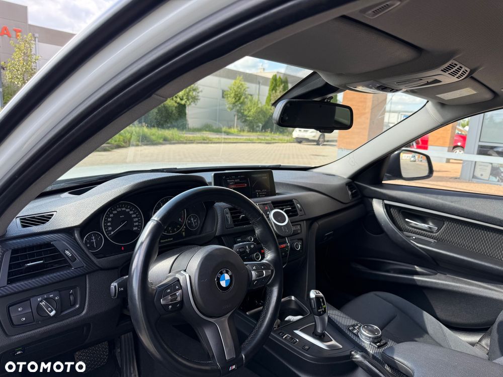 BMW Seria 3 320d - 8