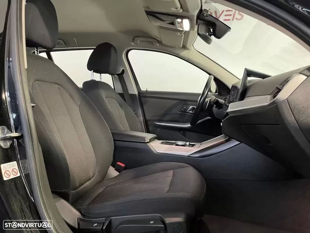 BMW 318 d Auto - 19