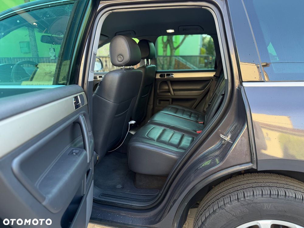 Volkswagen Touareg 3.0 V6 TDI Tiptr - 9