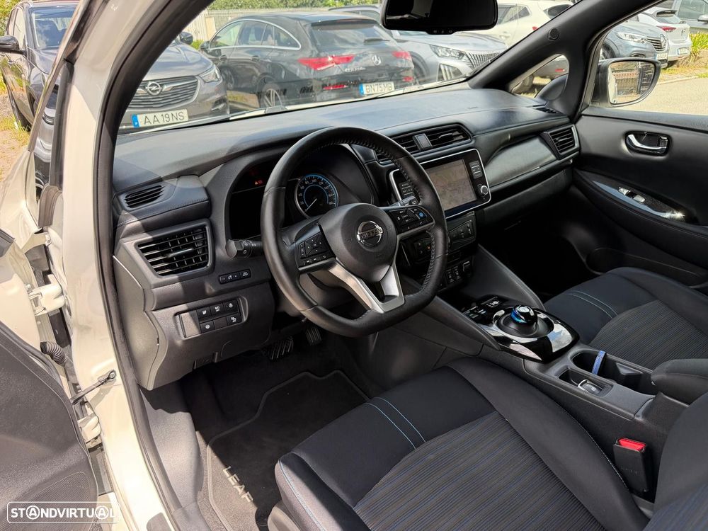 Nissan Leaf N-Connecta Two Tone - 9