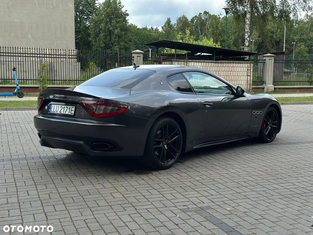 Maserati GranTurismo S - 4