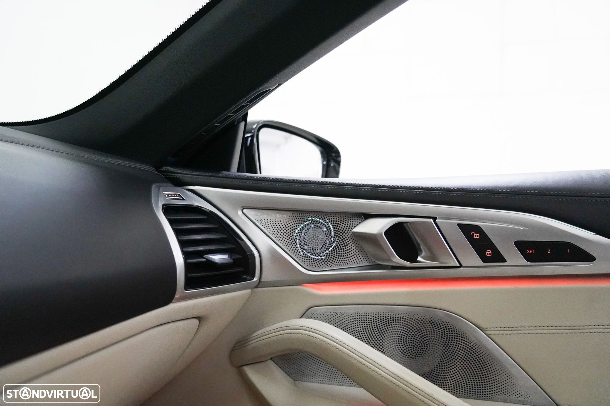 BMW M850i xDrive - 31