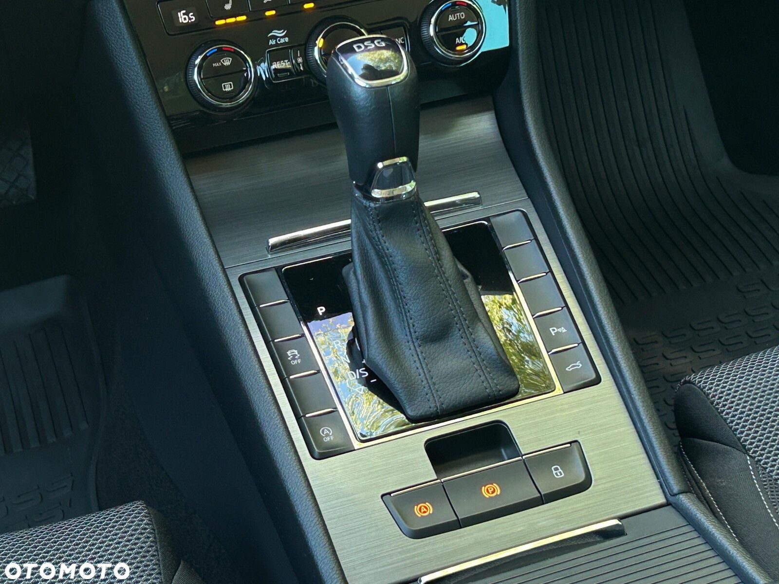 Skoda Superb 2.0 TSI Style DSG - 25