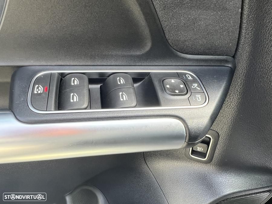 Mercedes-Benz EQA 250+ AMG Line - 20