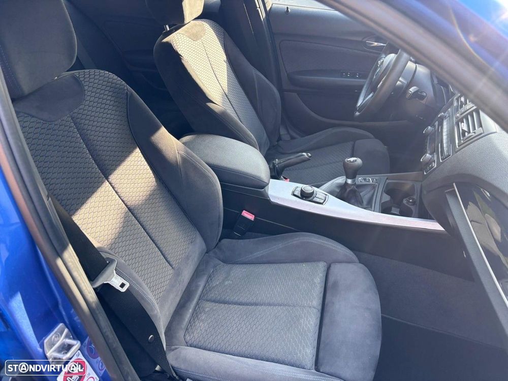 BMW 118 d Pack M - 18