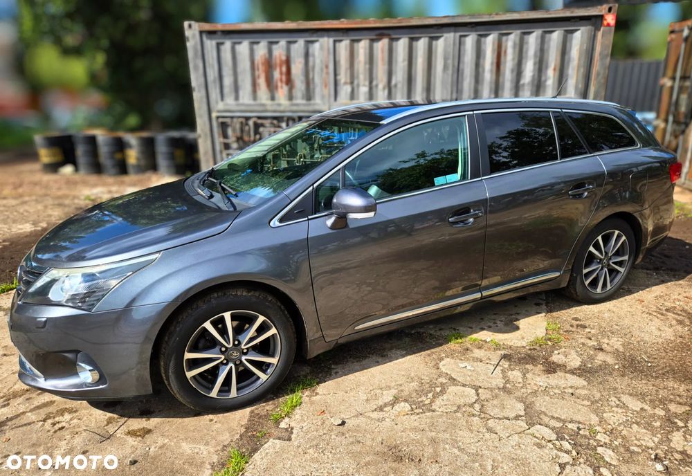 Toyota Avensis 2.0 Prestige EU5 MS - 6