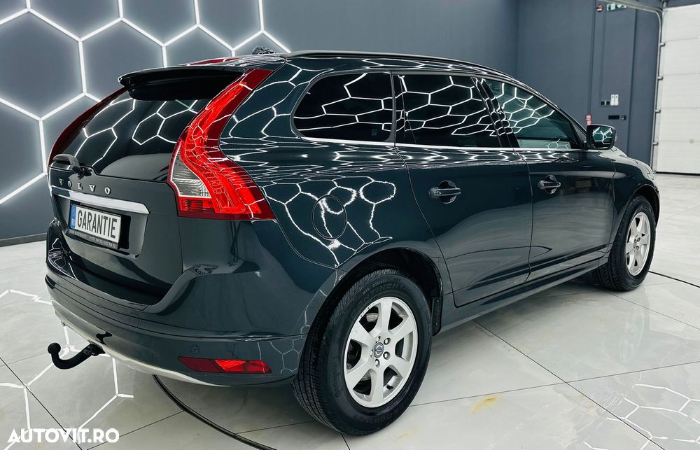 Volvo XC 60 D3 Momentum - 4