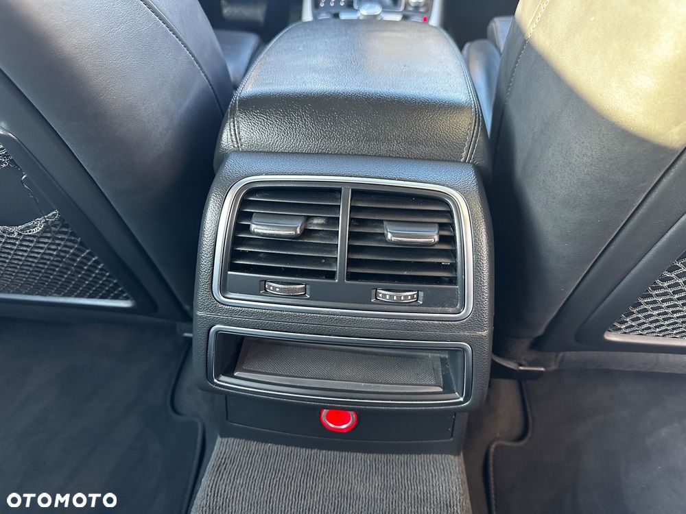 Audi A6 Avant 2.0 TDI quattro S tronic - 14