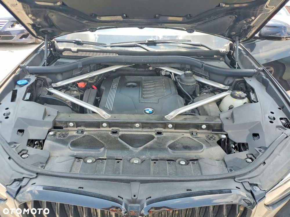 BMW X5 xDrive40i - 13