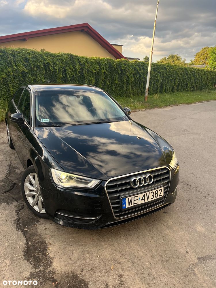 Audi A3 Sportback - 1