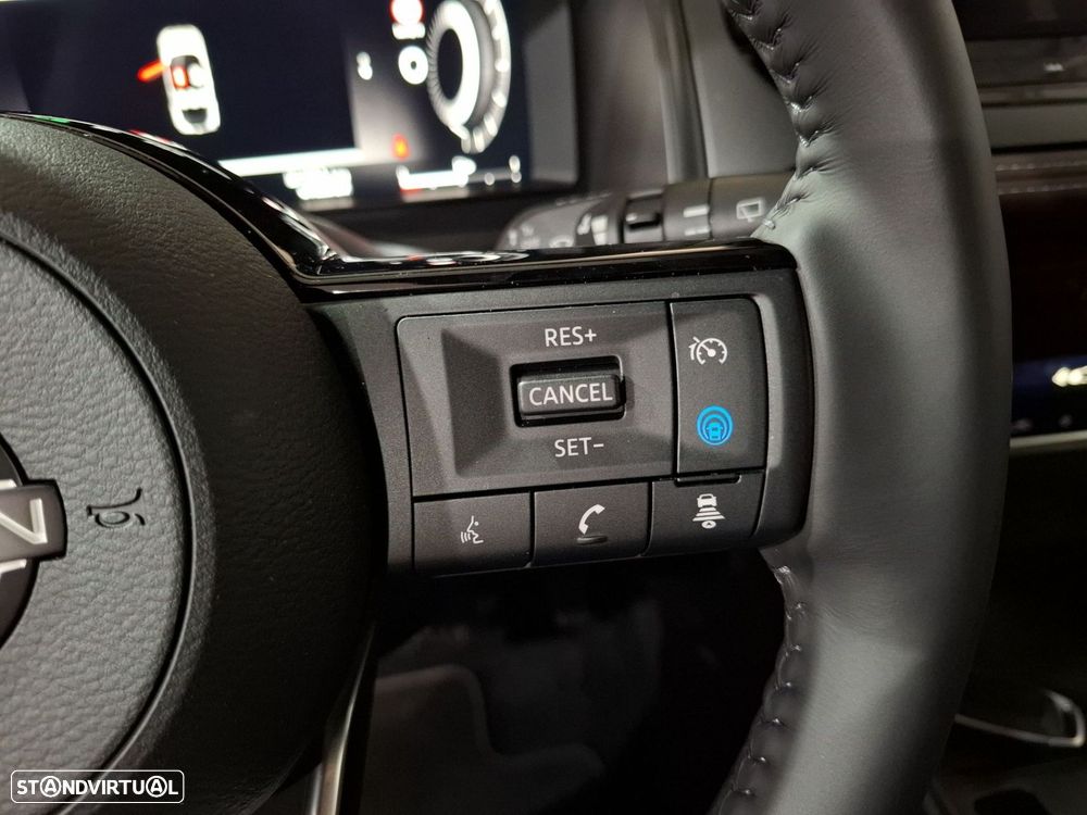 Nissan Qashqai 1.3 DIG-T Evolve + Xtronic - 15