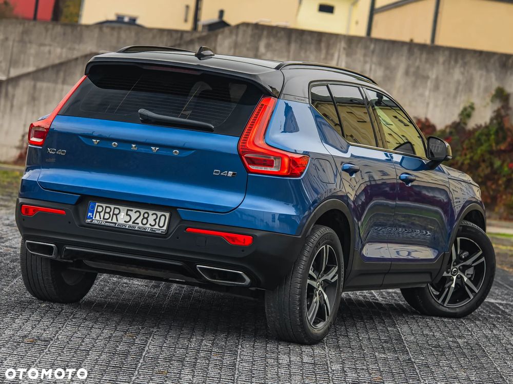 Volvo XC 40 D4 AWD Geartronic R-Design - 39
