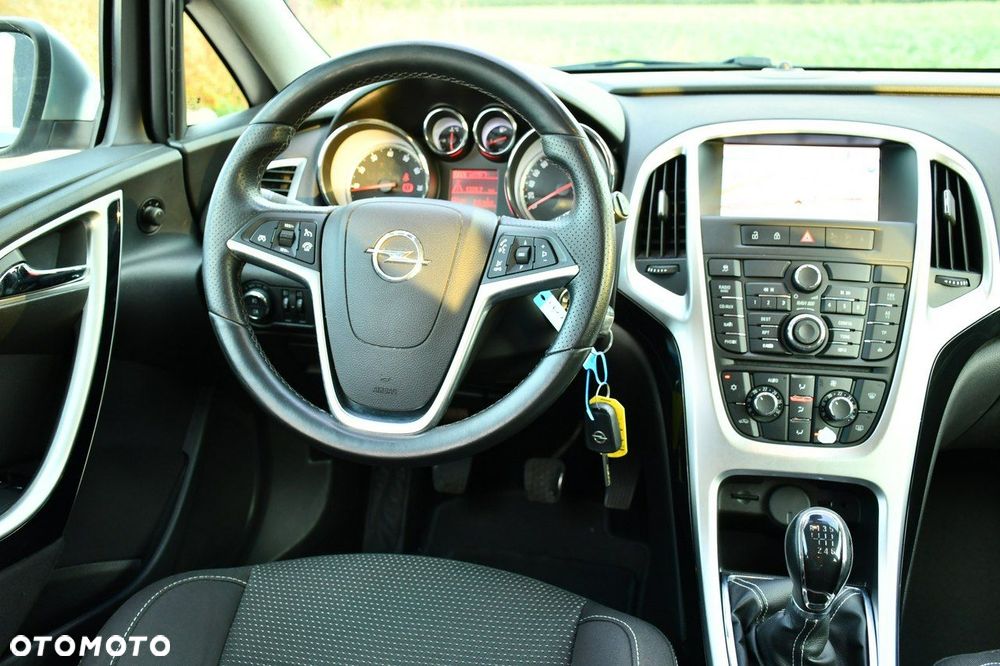 Opel Astra 1.4 Turbo Sports Tourer - 36