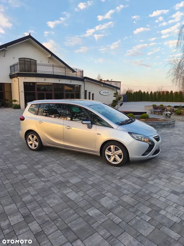 Opel Zafira - 1