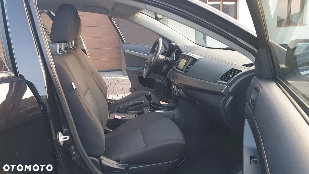 Mitsubishi Lancer - 21