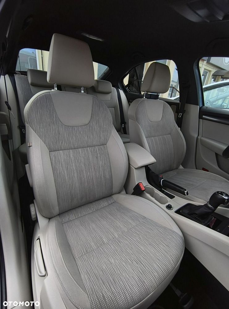Skoda Octavia 2.0 TSI 4x4 Style DSG - 21