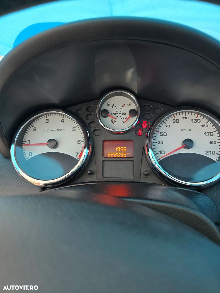 Peugeot 207 95 VTi Family - 7