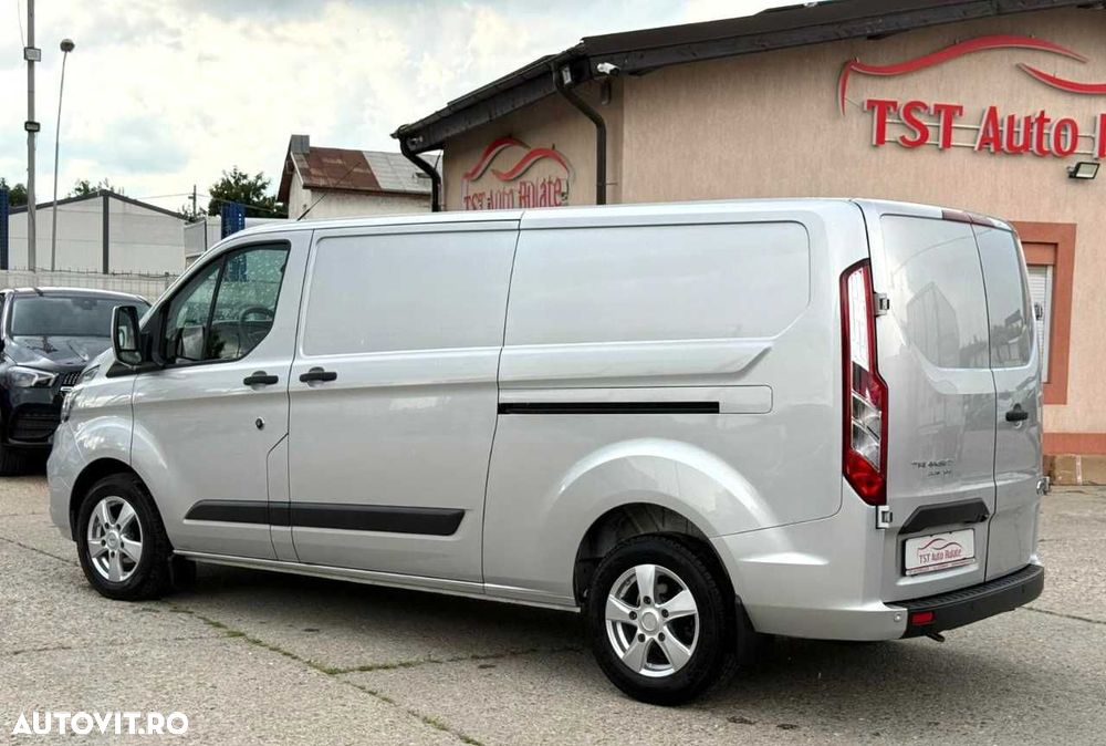 Ford TRANSIT CUSTOM - 6