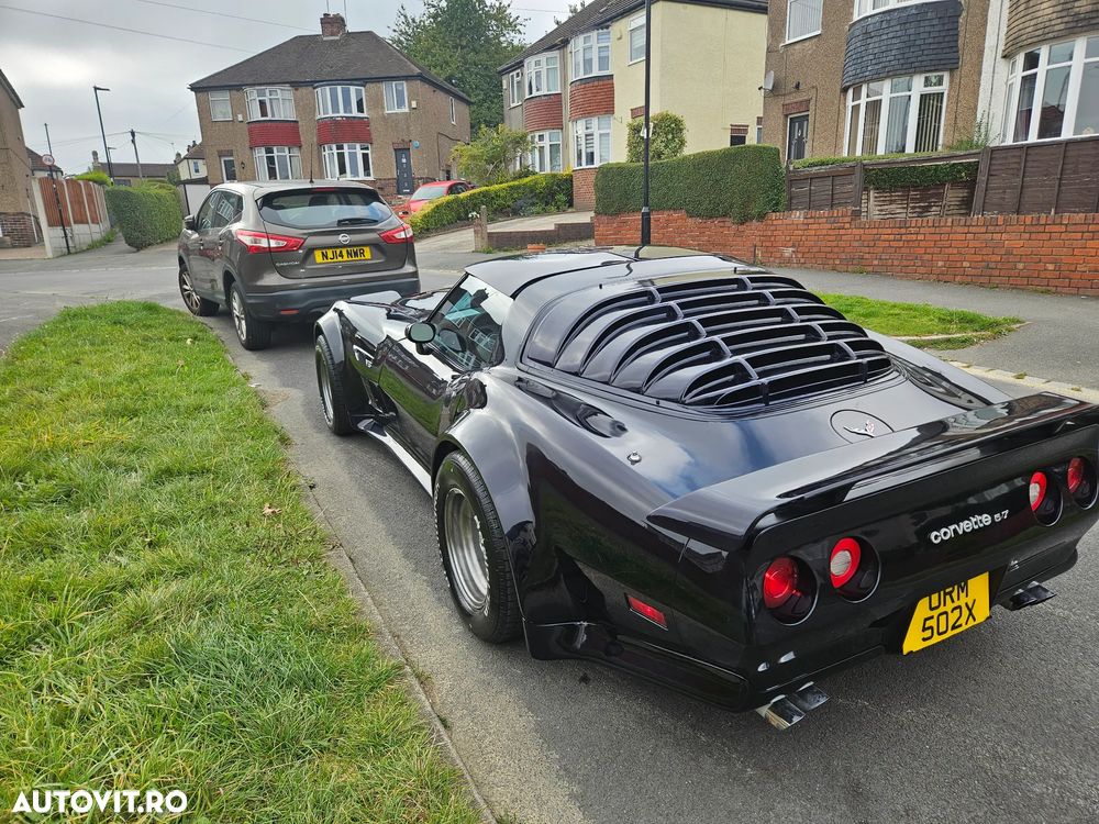 Chevrolet Corvette - 6