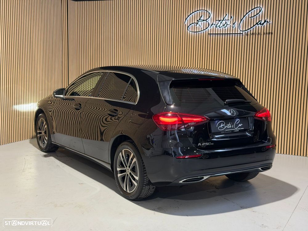 Mercedes-Benz A 250 e Progressive - 4