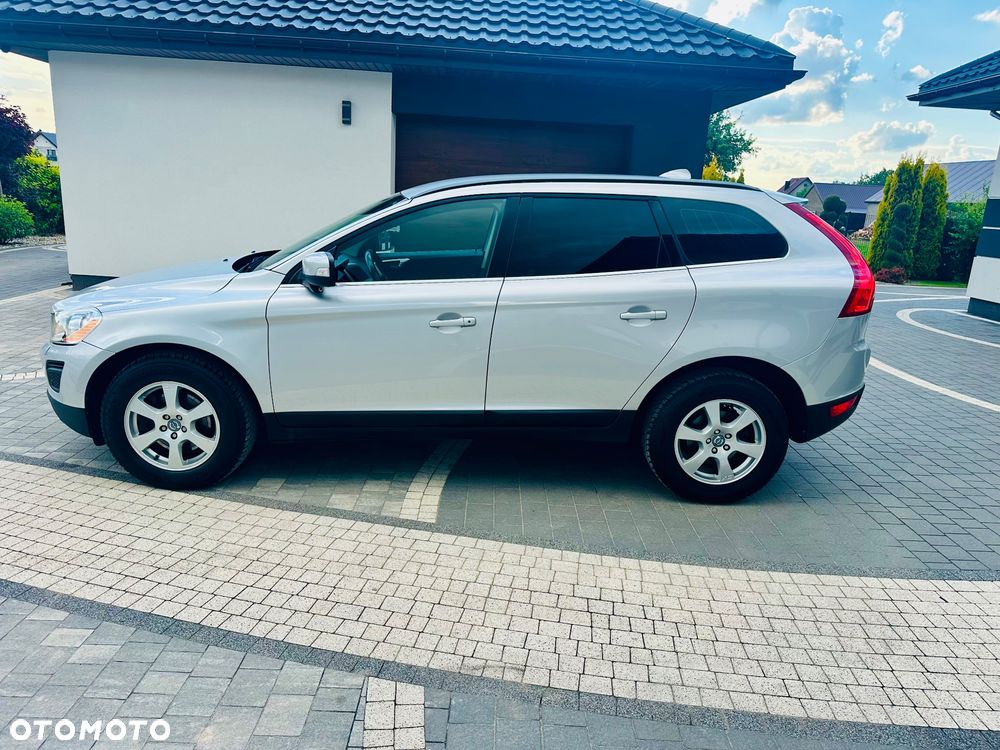 Volvo XC 60 2.4D AWD Summum - 12