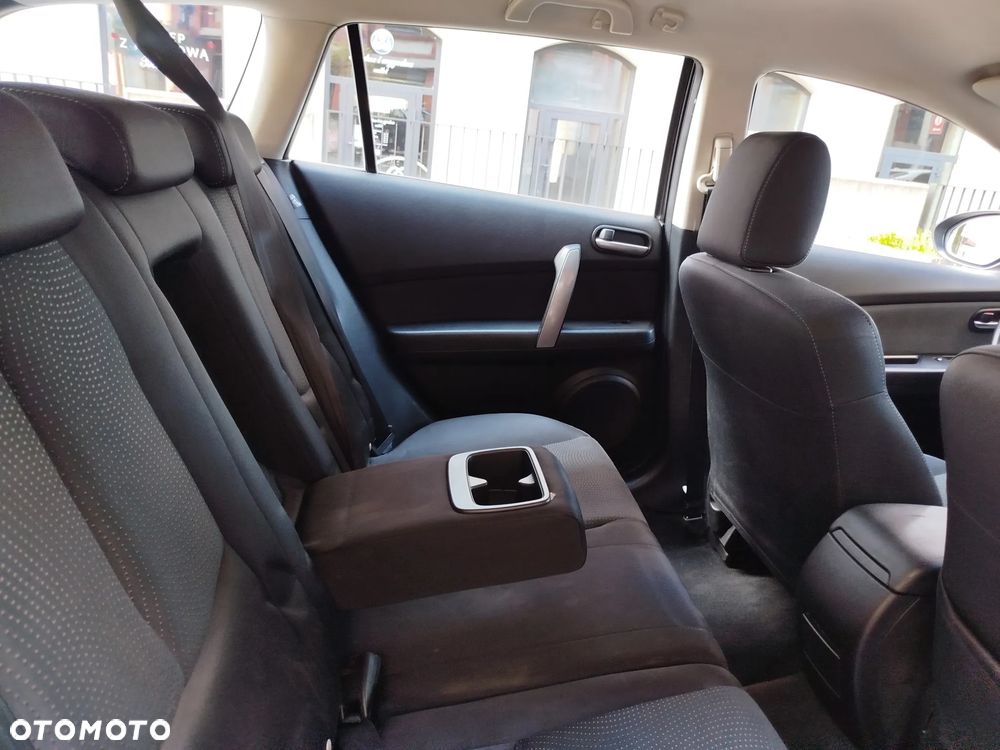 Mazda 3 2.0 Exclusive + - 27