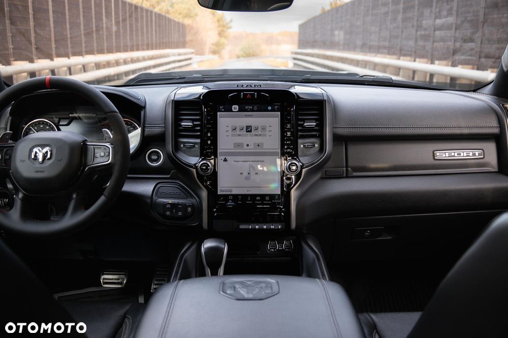 RAM 1500 Crew Cab Sport - 21