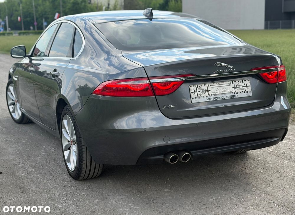 Jaguar XF 2.0 i4D Portfolio - 19