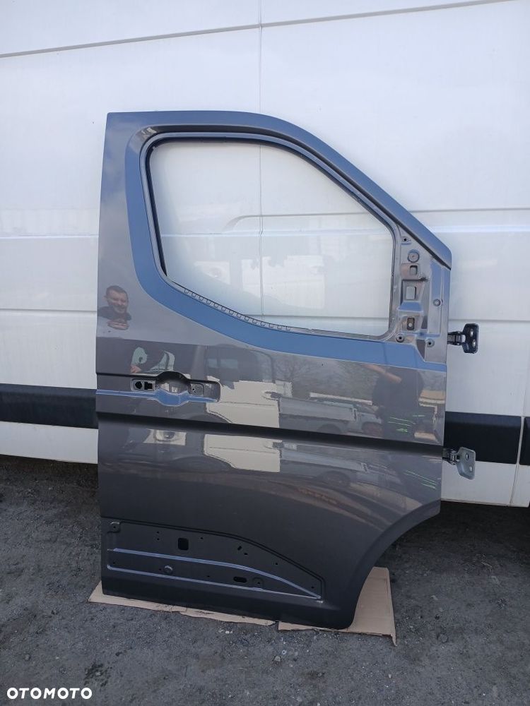 Drzwi prawe przednie Renault Master IV V od 2024roku w kolor - 4