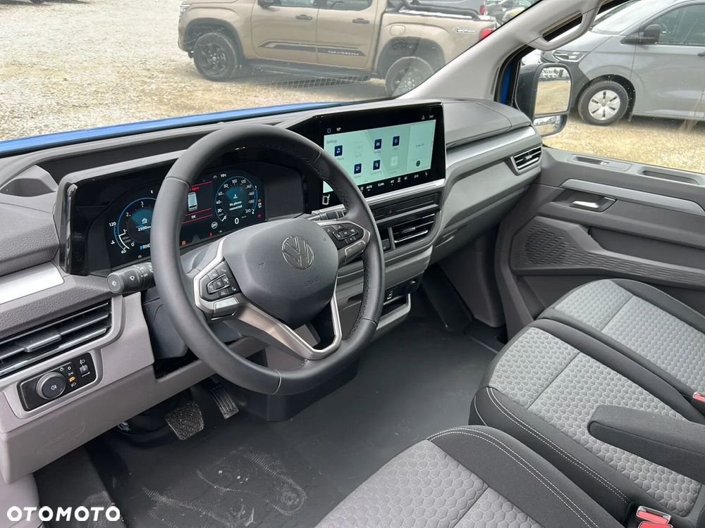 Volkswagen Caravelle - 14