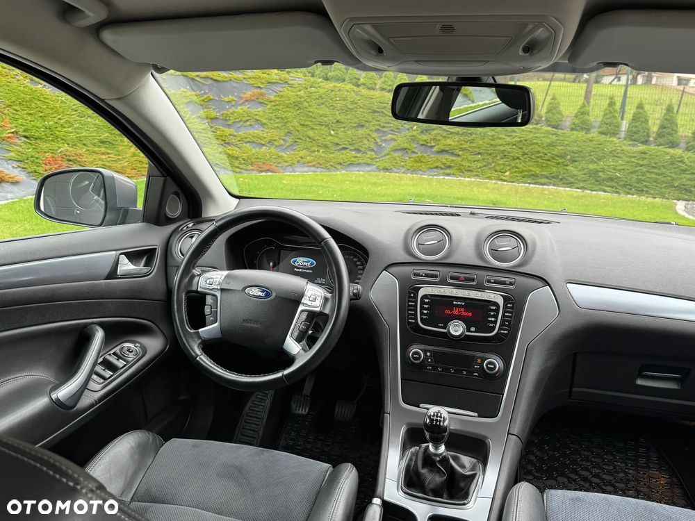 Ford Mondeo 2.0 TDCi Titanium - 12