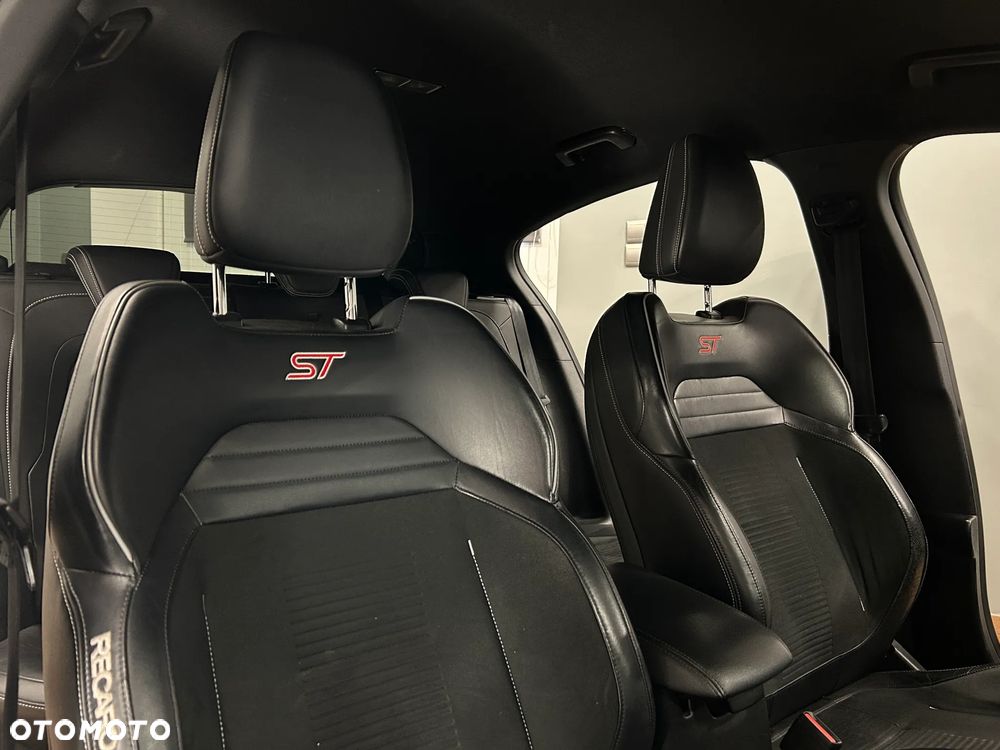 Ford Focus 2.3 EcoBoost ST Edition - 8
