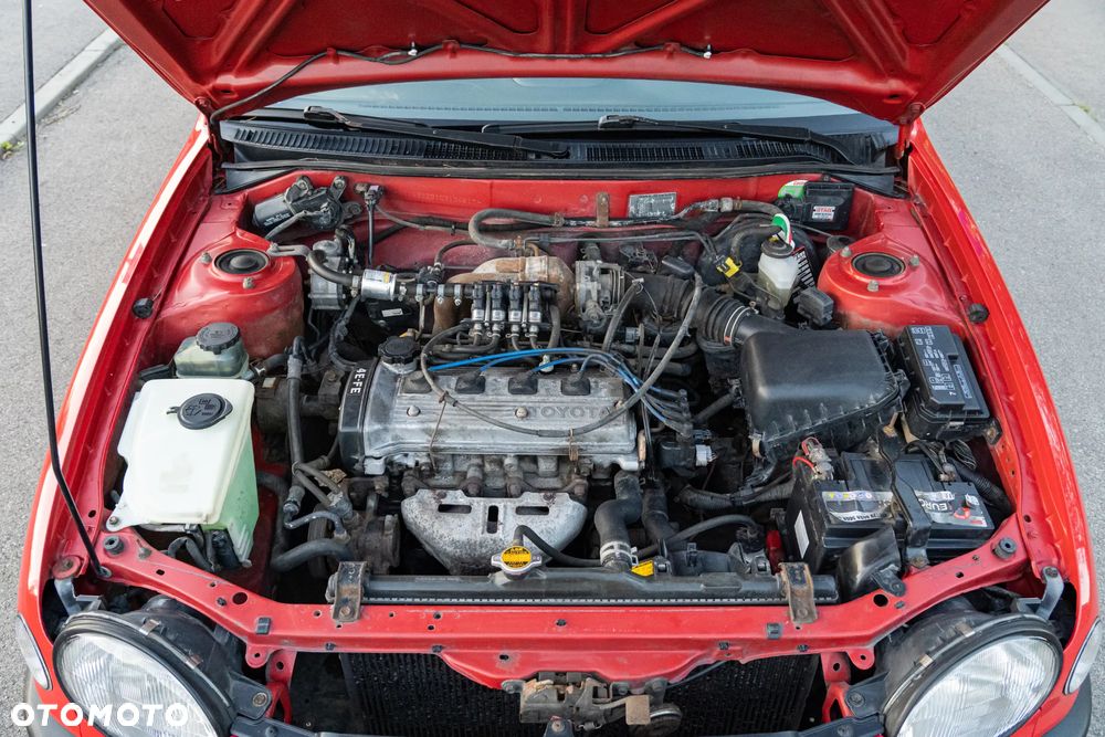 Toyota Corolla - 12